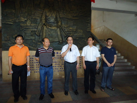 伟德国际victor1946党委书记邹树梁教授发表重要讲话